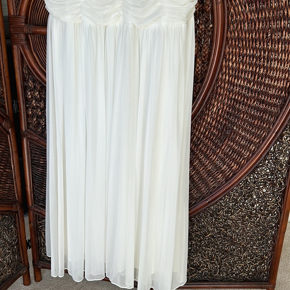 Formal gown - Picture 6 of 7